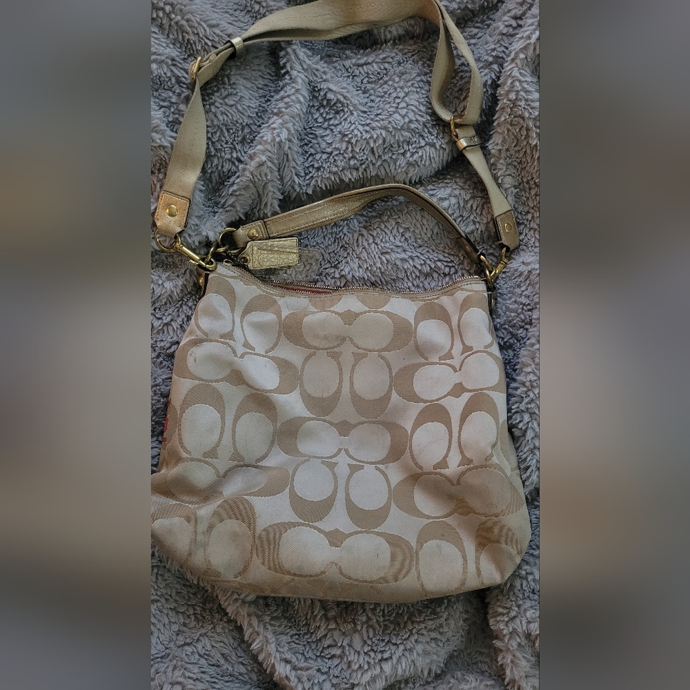 Coach Beige and Gold Floral Shoulder Bag - Picture 3 of 10